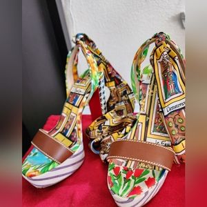 Christian Louboutin Platform pumps limited Ed sz 6.5